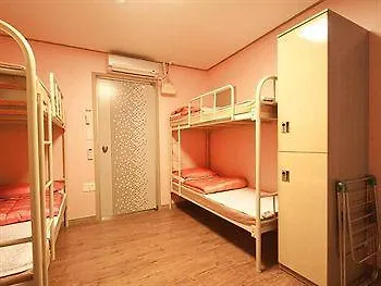 Busan Suk Bak Dot Com Guest House