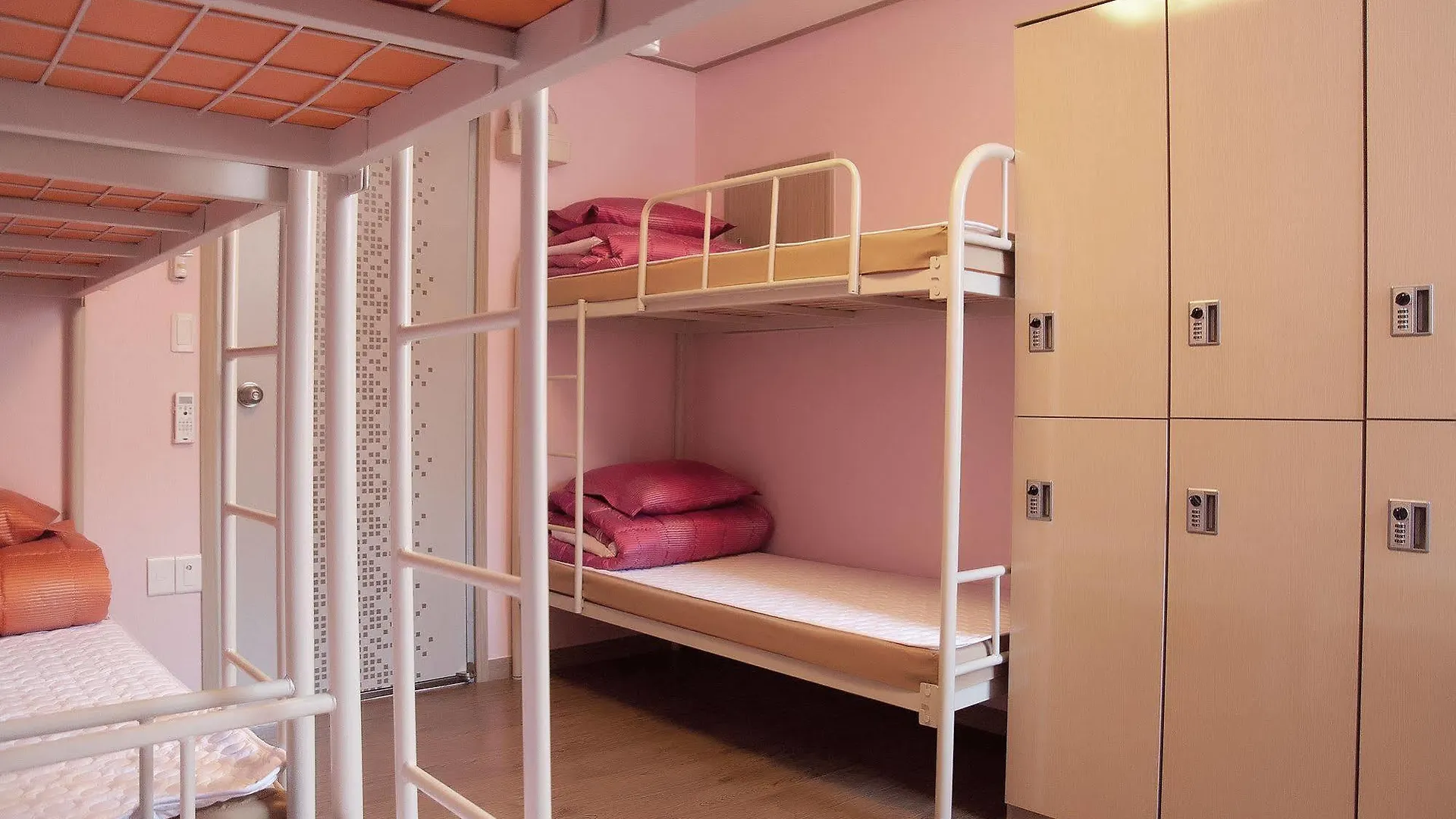 Busan Suk Bak Dot Com Guest House